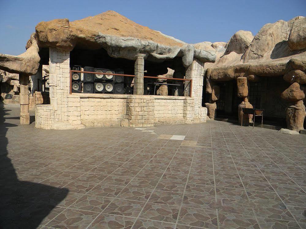 African Cave Lodge Hammanskraal Exterior photo